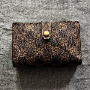 Authentic Louis Vuitton Kisslock Wallet